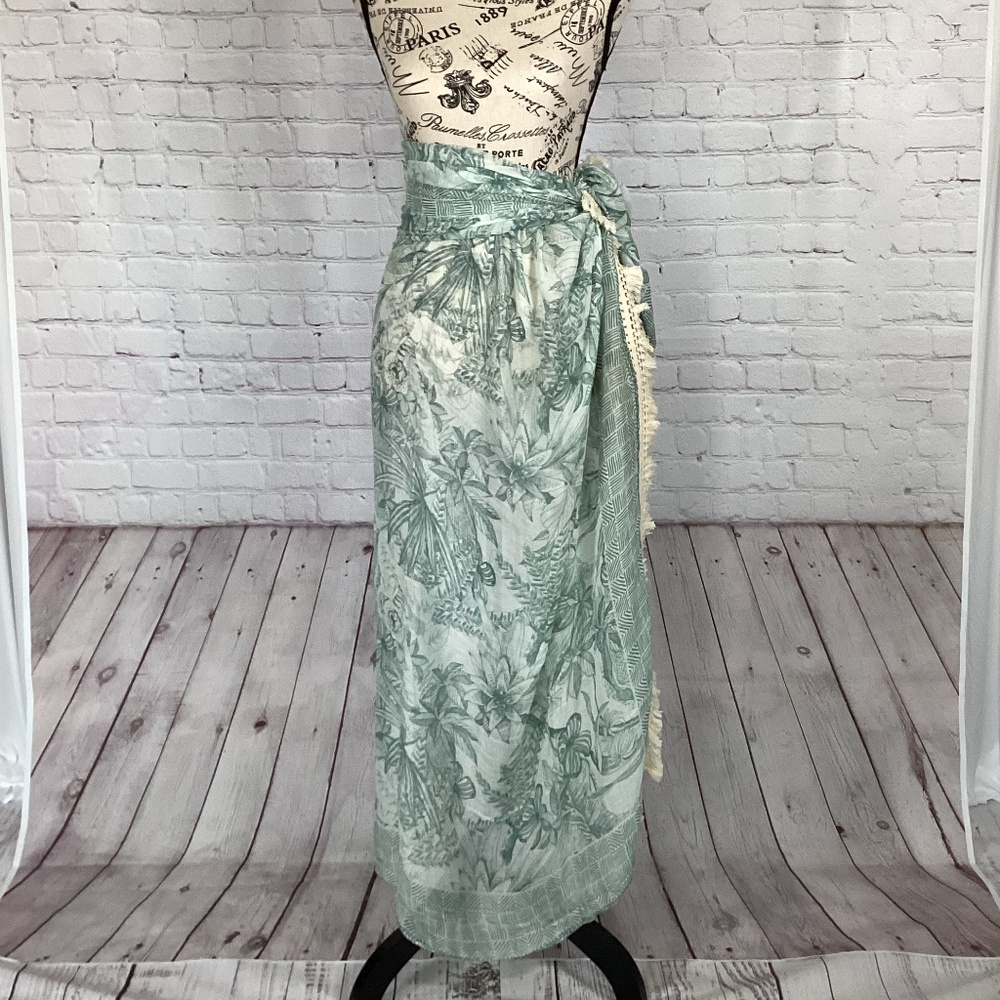 341. Hinge Turquoise & Cream Sarong Wrap NWT / OS